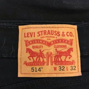 Levi’s 514 Black Jeans